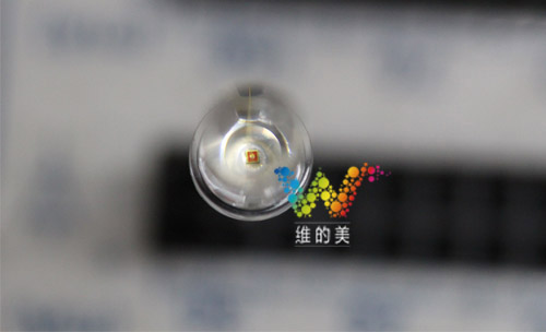 维的美光电生产的雨棚灯所用的10MIL灯珠芯片.jpg