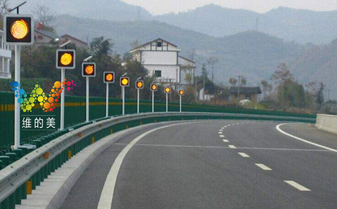 同步雾灯.jpg