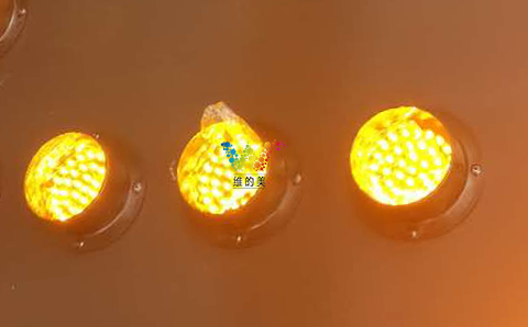 马来西亚的solar LED  ARR0W2.jpg