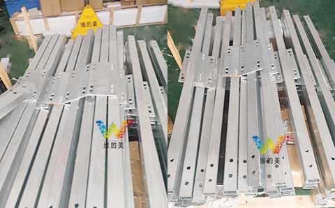 热镀锌生产的铝壳<a href=http://www.wdm88led.com/ target=_blank class=infotextkey>交通信号灯</a>.jpg