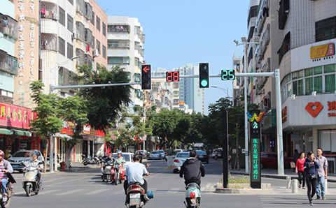 一体式<a href=http://www.wdm88led.com/ target=_blank class=infotextkey>交通信号灯</a>实地应用.jpg