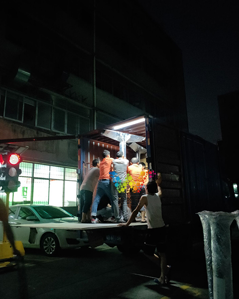 重庆超大费额显示器2.jpg