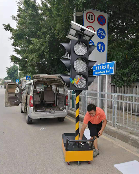 通讯红绿灯