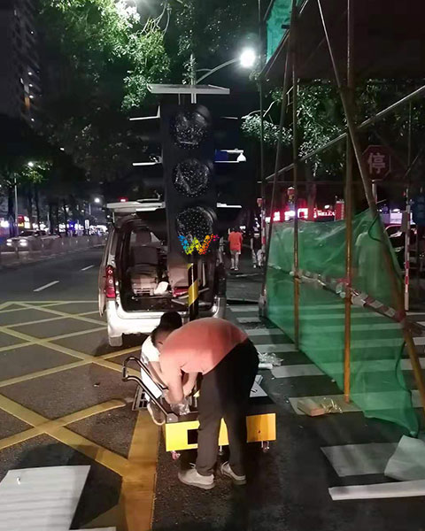 智能交通信号灯厂家直销