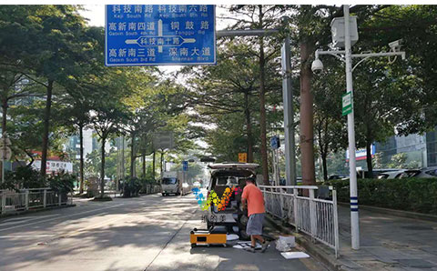 深圳市南山区太阳能<a href=http://www.wdm88led.com/jtxh/yd/ target=_blank class=infotextkey>移动红绿灯</a>安装7.jpg