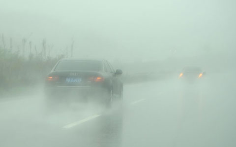 雨雾天气.jpg