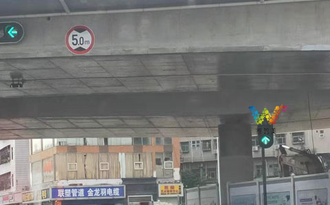 右侧<a href=http://www.wdm88led.com/ target=_blank class=infotextkey>交通信号灯</a>.jpg
