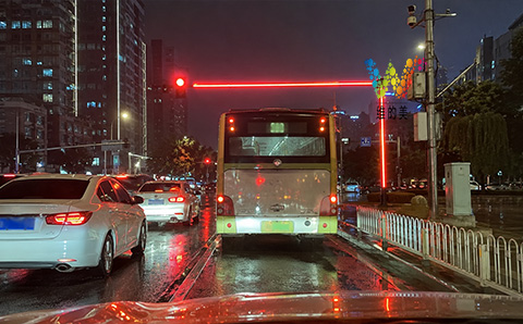 网红光带红绿灯实地应用-1.jpg